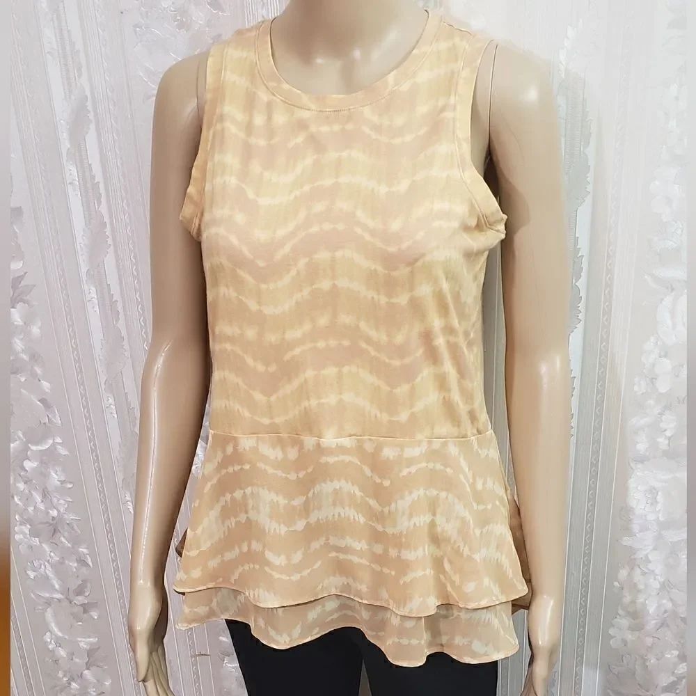 Vera Wang Sleeveless Top